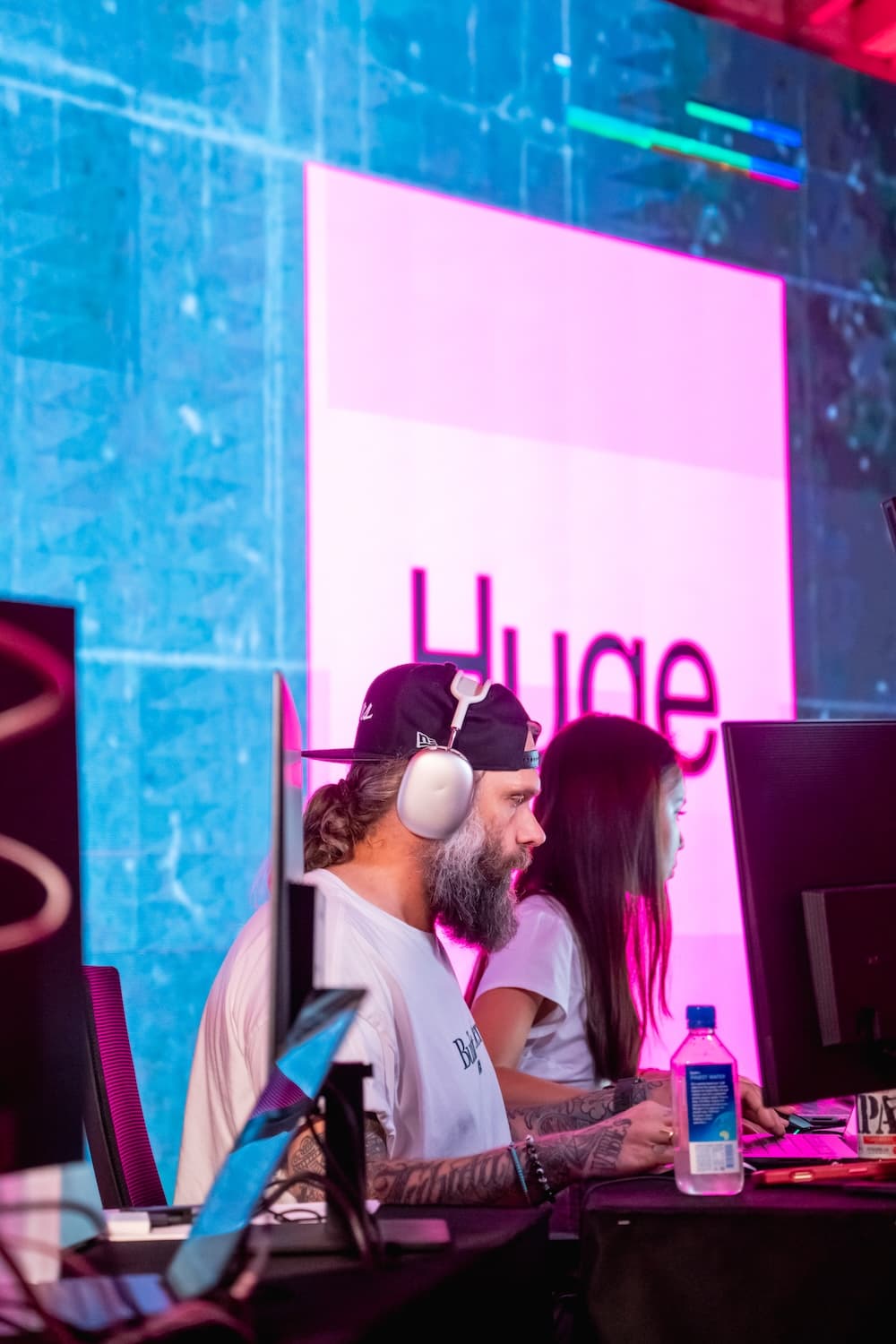 HugeInc_MakeExe_LA2025_1028_200107-7994_ALIVE.jpg